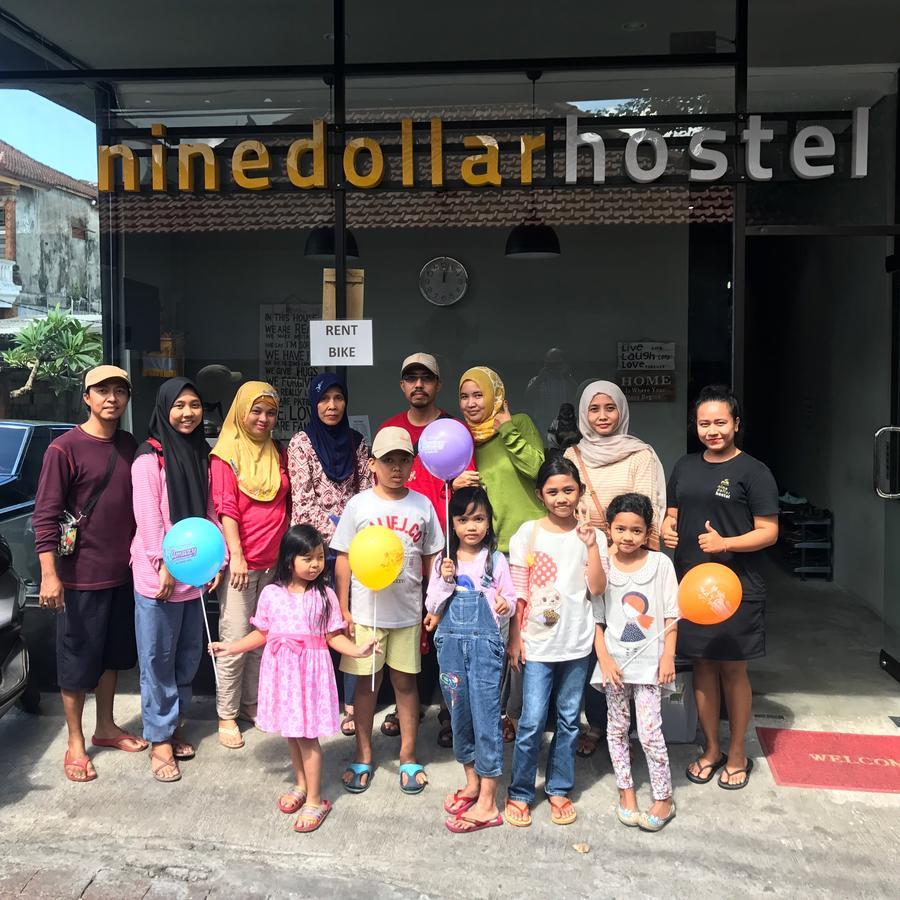 Nine Dollar Hostelレギャン エクステリア 写真